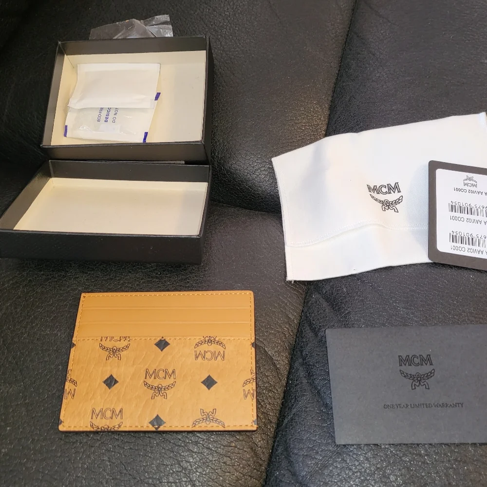 MCM Visetos Card Case Cognac - Picture 4 of 8